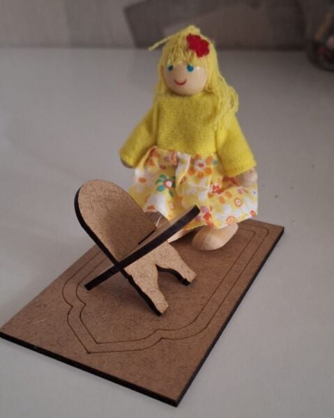 Ebrulisler Küçük Oyuncak Bebek Boy Rahle