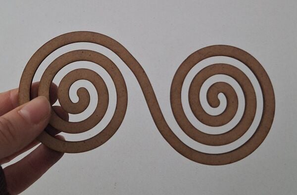 Ebrulisler Ahşap Şekilli Bardak Altlığı 1