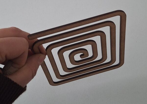 Ebrulisler Ahşap Şekilli Bardak Altlığı 5